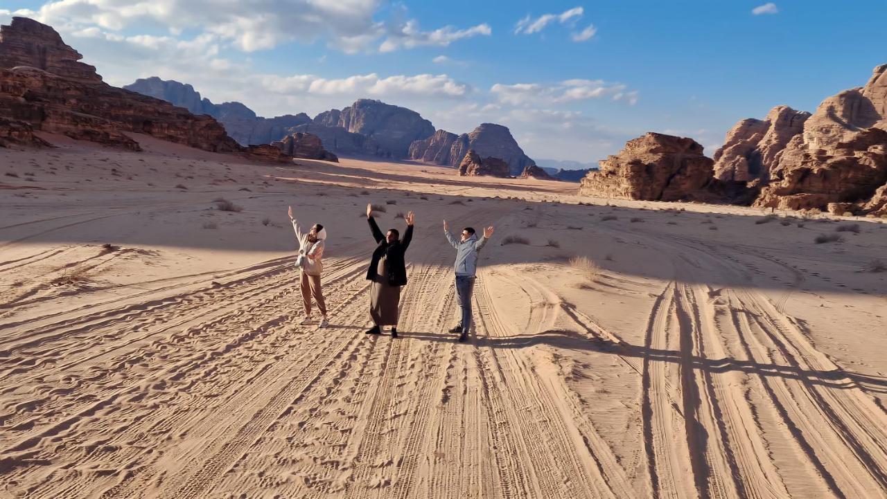 Bright Stars Rum Camp Wadi Rum Extérieur photo